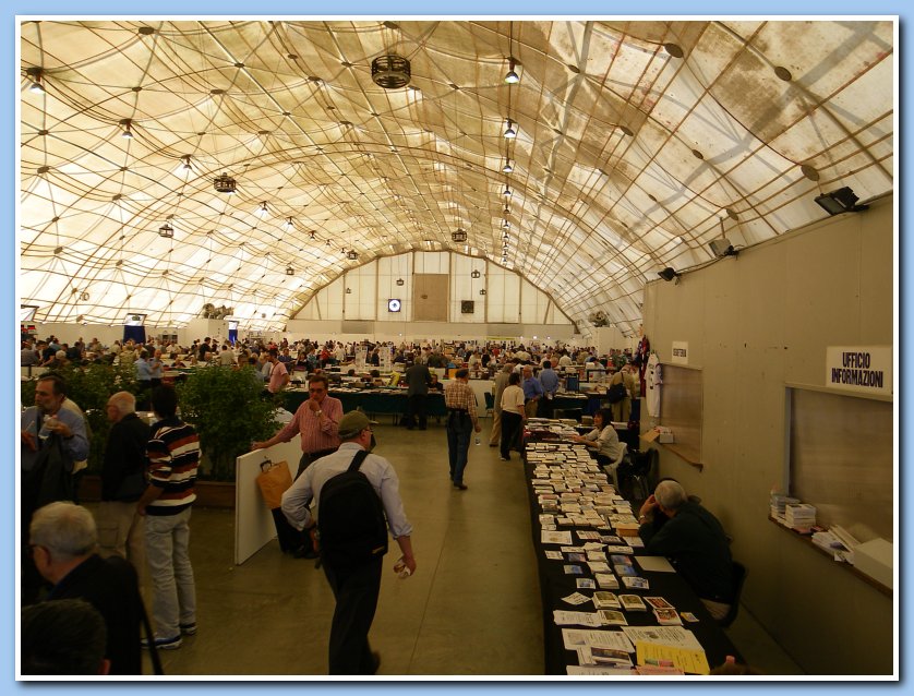 Bophilex_2010_Wiew_of_the_show_from_entrance